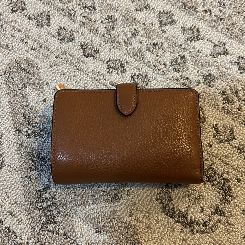 Kate Spade Wallet - Picture 2 of 4